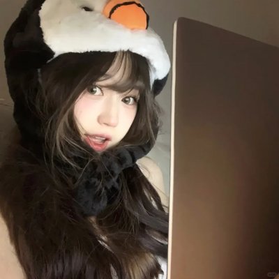 男孩超级白